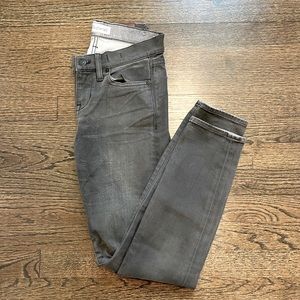 Madewell Gray Wash Skinny Jean, Size 27